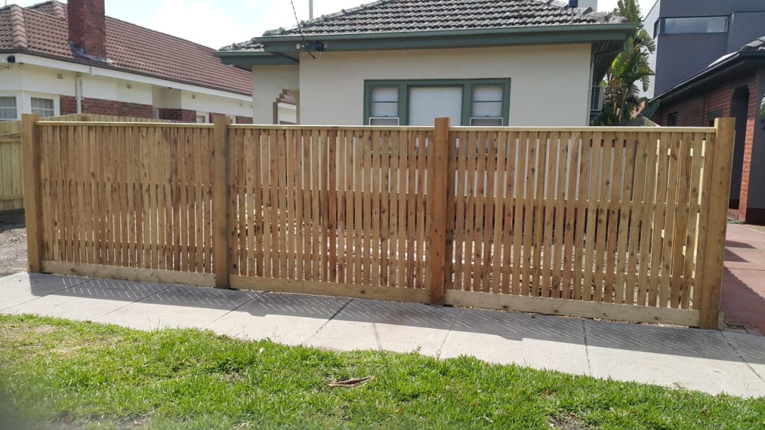 Universe Fencing expands into Brisbane to support South East Queensland fencing projects with QBCC-licensed delivery standards